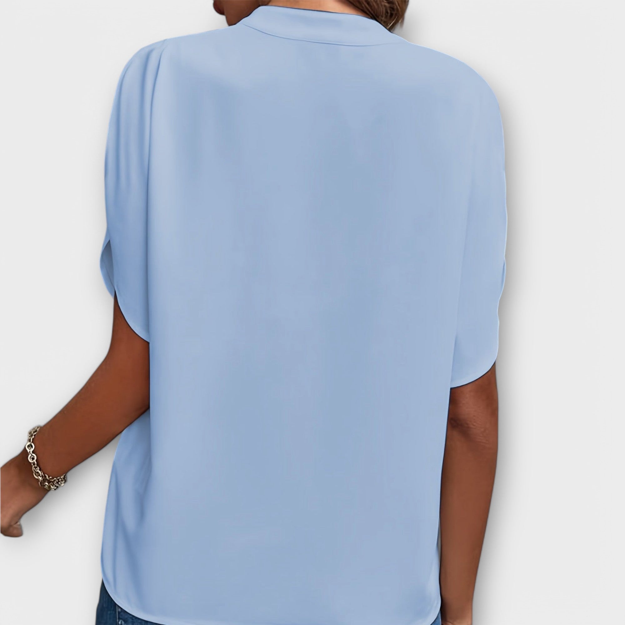 Lidia – Blouse in lentestijl en comfort