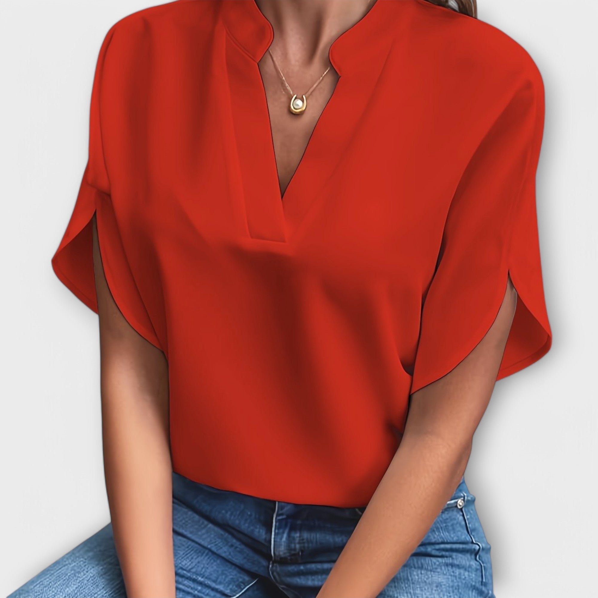 Lidia – Blouse in lentestijl en comfort