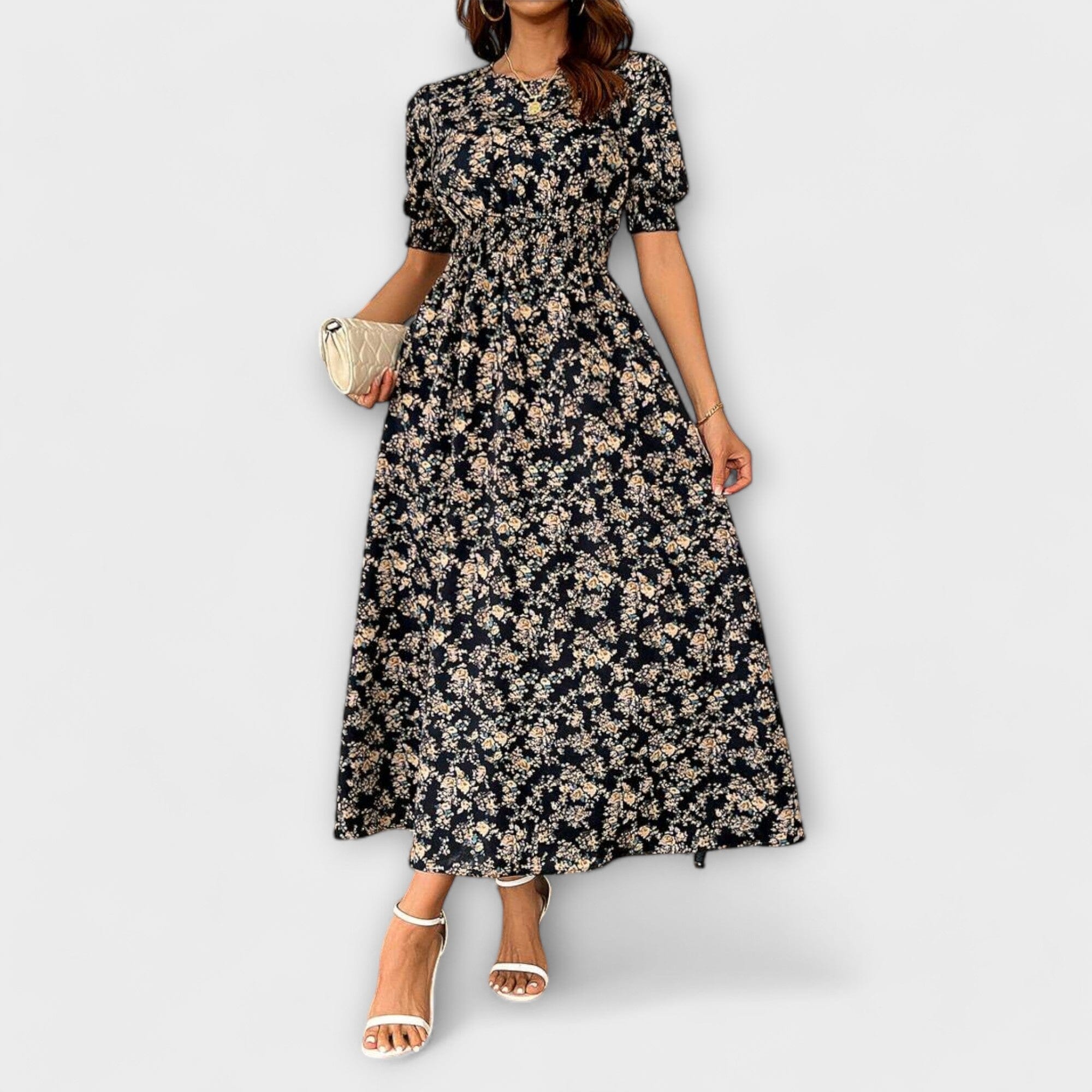 Clara – Tijdloze jurk met bloemenprint